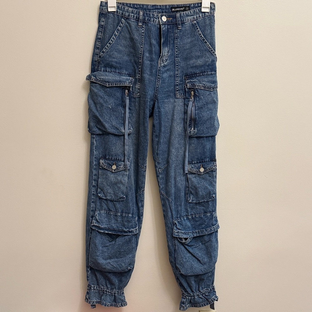 Blank NYC Denim Wide Leg Cargo Jeans Peplum Women’s Size 28